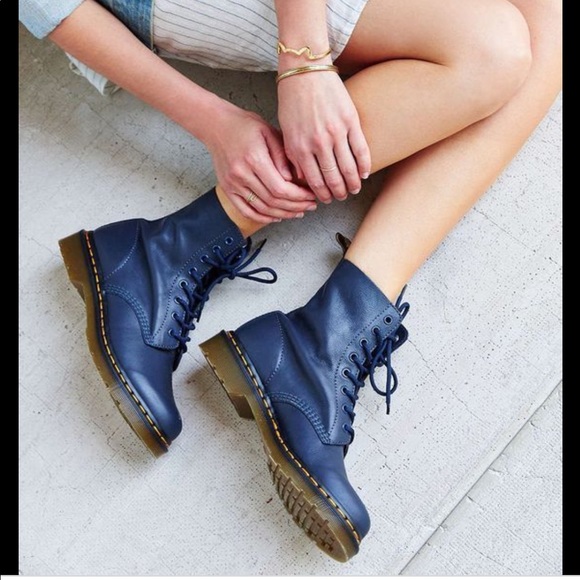 Navy Blue 90’s DR MARTENS - Picture 3 of 3